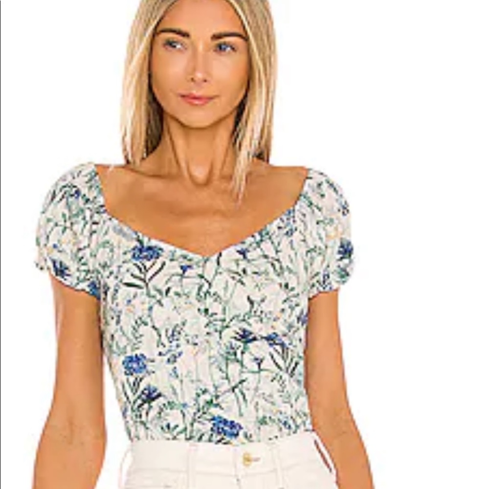 Gorgeous floral top.  Size M.  ASTR THE LABEL